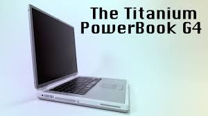 史蒂夫·乔布斯于2001年1月发表了第一代的 PowerBook G4